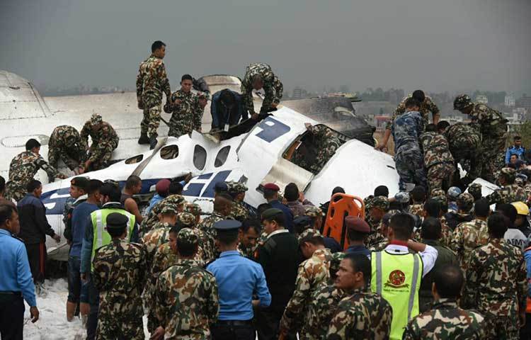 নেপালের কাঠমান্ডু আন্তর্জাতিক বিমানবন্দরে ইউএস বাংলার একটি ফ্লাইট বিধ্বস্ত হয়েছে। এখন চলছে এ বিমানের যাত্রীদের উদ্ধার অভিযান।