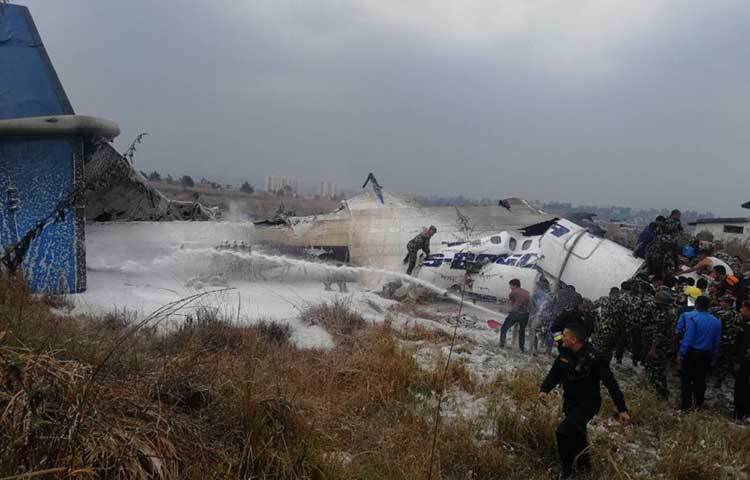 বিমান বিধ্বস্তের ঘটনায় নিহত বা আহত হয়েছেন কতজন সে সম্পর্কে কিছু উল্লেখ করা হয়নি প্রতিবেদনে।