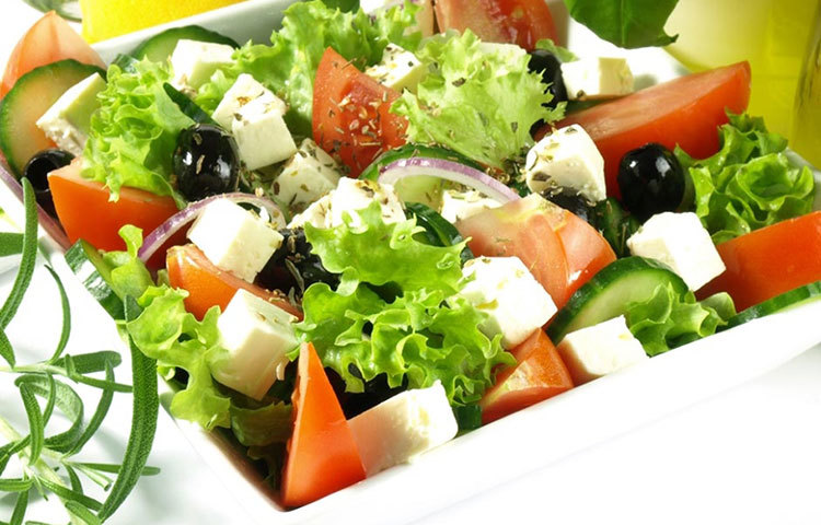 ভেজিটেরিয়ান ডায়েট : বিশেষত নিরামিষভোজীদের জন্যই এই ডায়েট। সমস্ত ধরনের শাক-সবজিই এই ডায়েটের অন্তর্গত।