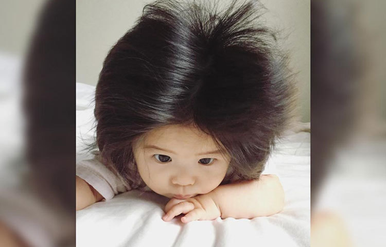 একটু যেন ভাবুক সে। গভীর ভাবনায় নিমজ্জিত চাকো।