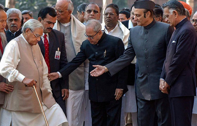 ভারতের প্রথম চন্দ্রযান-১ চাঁদে সফল অবতরণ করে অটল বিহারী বাজপেয়ীর আমলেই।