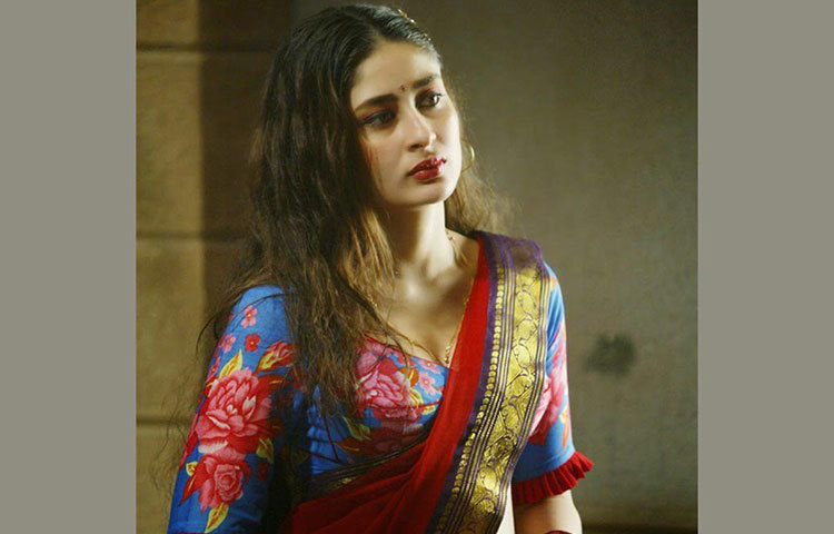 কারিনা কাপুর খান : চামেলি ও তালাশ ছবিতে কারিনার যৌনকর্মীর চরিত্রে তুখোড় অভিনয় মন কেড়েছে দর্শকদের।