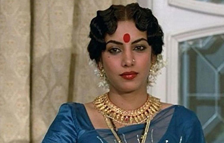 শাবানা আজমি : শ্যাম বেনেগালের ‘মান্ডি’ ছবিতে রুক্মিনী বাই নামে এক যৌনকর্মীর চরিত্রে অভিনয় করেন তিনি। সাবলীল অভিনয়ে মেলে জাতীয় পুরস্কার।