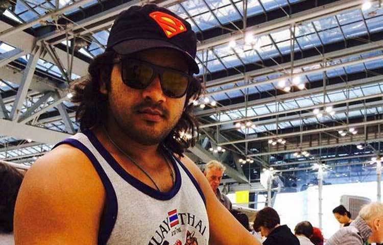 সৌরভ গুর্জর : একঝাঁক নামী দামি তারকার সঙ্গে আগামী বছরই রূপালি পর্দায় এন্ট্রি নিচ্ছেন ‘ডব্লিউডব্লিইই’ খ্যাত কুস্তিগির সৌরভ গুর্জর। অয়ন মুখোপাধ্যায়ের আসন্ন ছবি ‘ব্রহ্মাস্ত্র’-এ অমিতাভ বচ্চন, রণবীর কাপুর, আলিয়া ভাটদের সঙ্গে দাপিয়ে অভিনয় করতে দেখা যাবে তাকে।