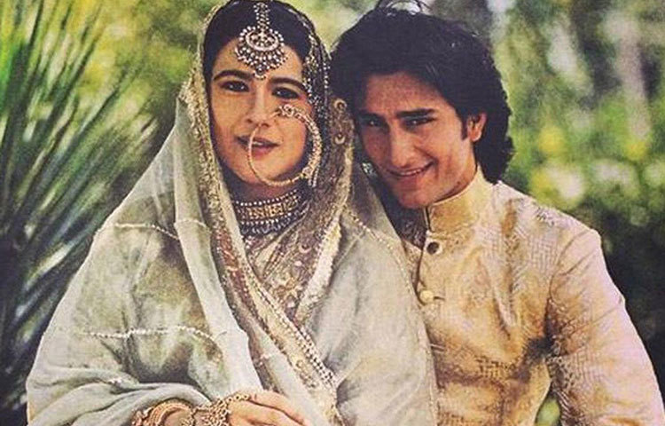 সাইফ আলি খান : অমৃতা সিংহকে বিয়ে করাটাও আসলে সাইফের গুডলাক। অমৃতার সঙ্গে তার পরিচয় ‘বেখুদি’ ফিল্মের শুটিংয়ে। সাইফেরও এতে অভিনয় করার কথা ছিল। কিন্তু দুর্ভাগ্যবশত সুযোগ হারান। তবে ফিল্ম হাত থেকে চলে গেলেও অমৃতার সঙ্গে তার ঘনিষ্ঠতা বাড়ে। তারা বিয়েও করেন। এরপরই ক্যারিয়ার উপরে ওঠে সাইফের।