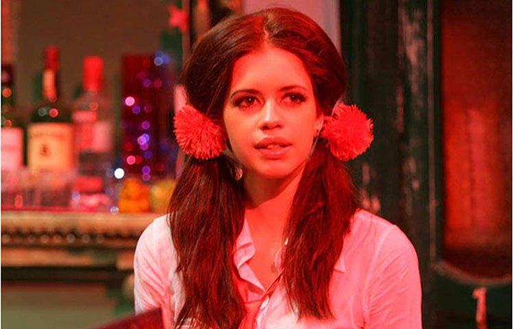 কাল্কি কোয়েচলিন : ‘দেব ডি’ ছবিতে চন্দ্রমুখীর চরিত্রে ‘মডার্ন অ্যাডপটেশন’-এ অভিনয় করেছিলেন কাল্কি। পেয়েছিলেন ফিল্ম ফেয়ার সহ-অভিনেত্রীর পুরস্কার।