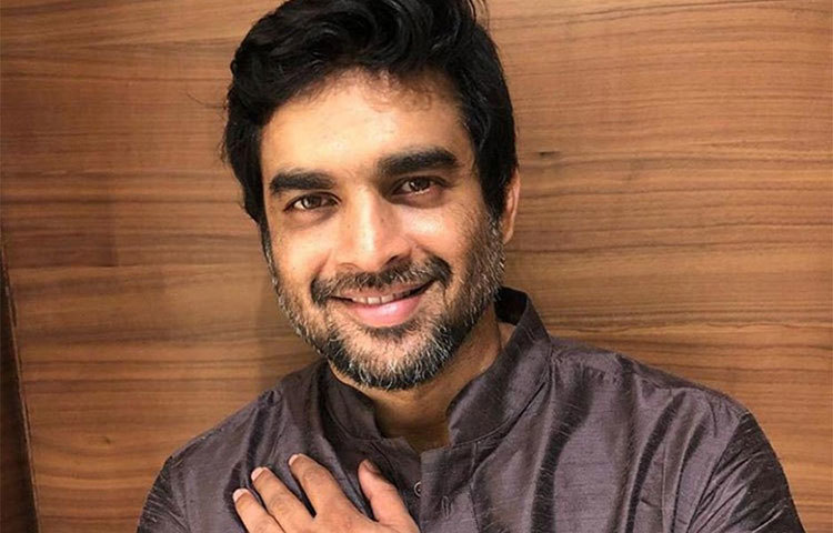 আর মাধবন : ইলেকট্রনিক্স ইঞ্জিনিয়ারিংয়ের ডিগ্রি রয়েছে এই অভিনেতার।