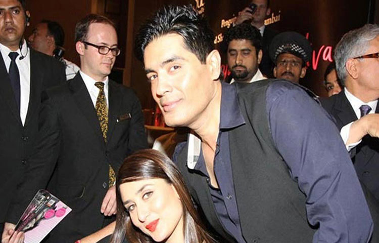 কারিনা কাপুর-মণীশ মালহোত্র পরস্পরের খুব ঘনিষ্ঠ বন্ধু। তার ওয়ার্ডরোবে মণীশের তৈরি জামাকাপড়ই থাকে সবসময়।