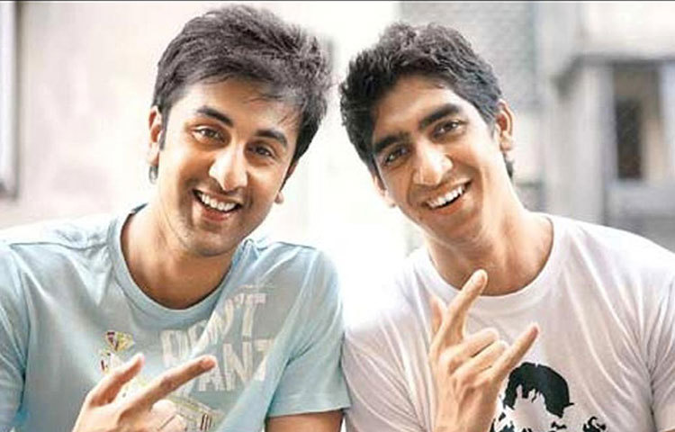 ‘ওয়েক আপ সিড’ ছবির সময় থেকেই পরিচালক অয়ন মুখোপাধ্যায়ের সঙ্গে বন্ধুত্বের সূত্রপাত রণবীর কাপুরের। অত্যন্ত ঘনিষ্ঠ বন্ধু তারা।