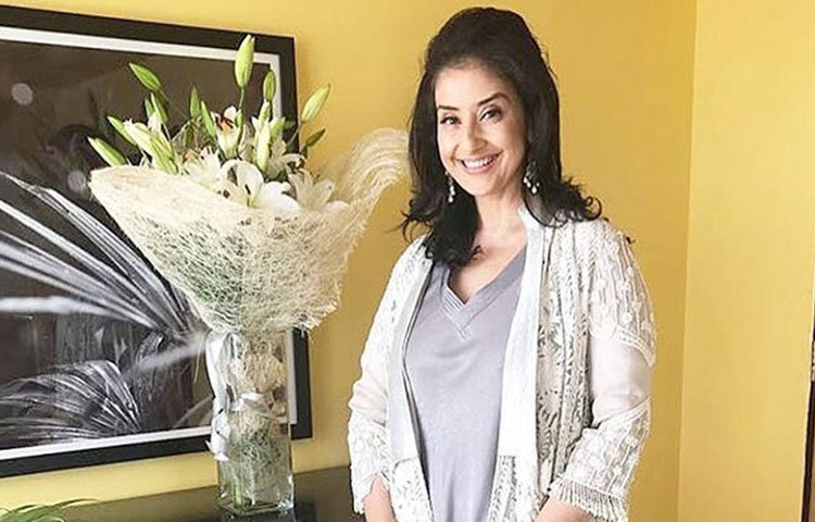 মনীষা কৈরালা : জীবনযুদ্ধে ক্যান্সারকে হারিয়ে তিনি আবারও ফিরে এসেছেন সিলভার স্ক্রিনে।