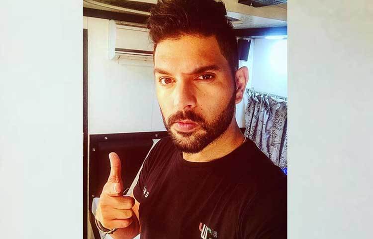 যুবরাজ সিংহ : ২০১১ সালের ওয়ার্ল্ড কাপ জেতার পরেই দুঃসংবাদ দেন এই ক্রিকেট তারকা। ফুসফুসের ক্যান্সার ধরা পড়লেও, বর্তমানে তিনি সম্পূর্ণ সুস্থ।