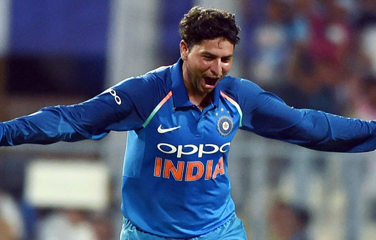 কুলদীপ যাদব : দক্ষিণ আফ্রিকা সফর তো বটেই, বাঁহাতি এই চায়নাম্যান সীমিত ওভারের ক্রিকেটে ভারতের অন্যতম ভরসা।