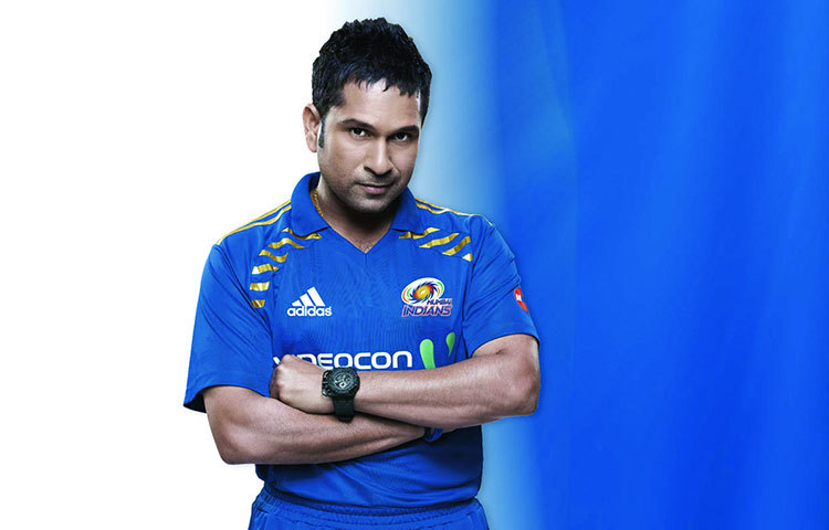 কোহলি, ধোনির মতো আইএসএলে দল রয়েছে শচীন টেন্ডুলকারেরও। কেরালা ব্লাস্টার্সের তিনি অন্যতম মালিক তিনি। এছাড়া প্রযুক্তি, ট্র্যাভেল পোর্টাল, হেলথকেয়ার, ফিটনেস প্রোডাক্টস অনেক ব্যবসা আছে শচীনের। অন্যদিকে রেস্তোরাঁর ব্যবসাও রয়েছে তার।