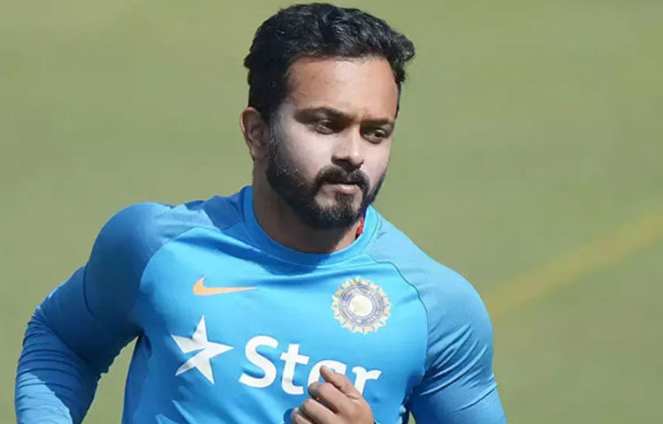 কেদার যাদব।