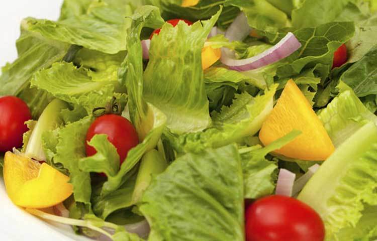 কাঁচা টমোটো ও পাতাকপি। এ দুটির মধ্যে রয়েছে মিনারলস ও ফাইবার। সবজির মধ্যে থাকা মিনরেলস মাংসপেশীর গঠনে গুরুত্বপূর্ণ ভূমিকা নিয়ে থাকে।