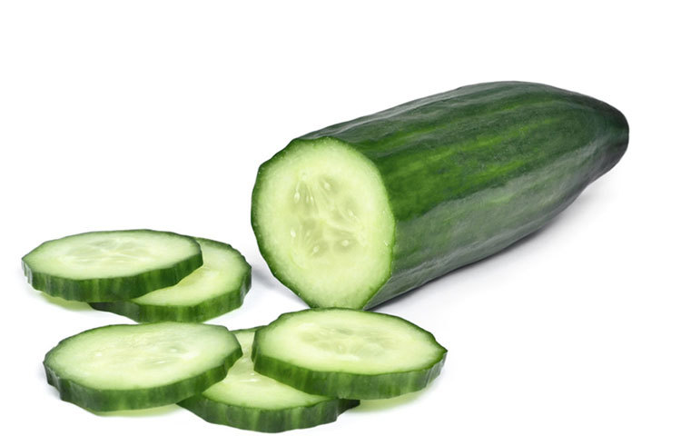 ঠান্ডা শসা দশ মিনিট লাগিয়ে রাখলে ফল মিলবে।