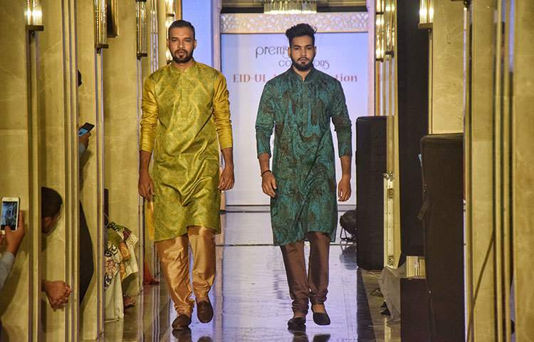 প্রেম কালেকশনের প্রতিটি পাঞ্জাবিতে রয়েছে আধুনিকতা আভিজাত্যের ছোঁয়া। ছবি : মাহবুব আলম