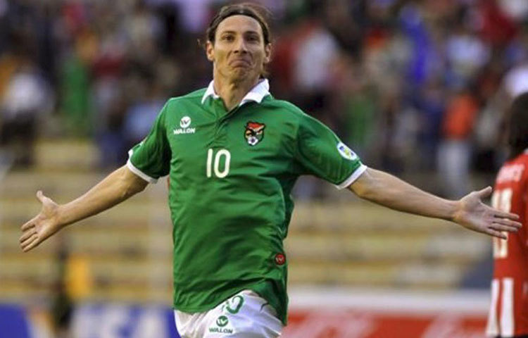 বিশ্বকাপের ইতিহাসে কোয়ালিফাইং রাউন্ডে সবচেয়ে বেশি বয়সের গোলদাতা হলেন বলিভিয়ার পাবলো এসকোবার।