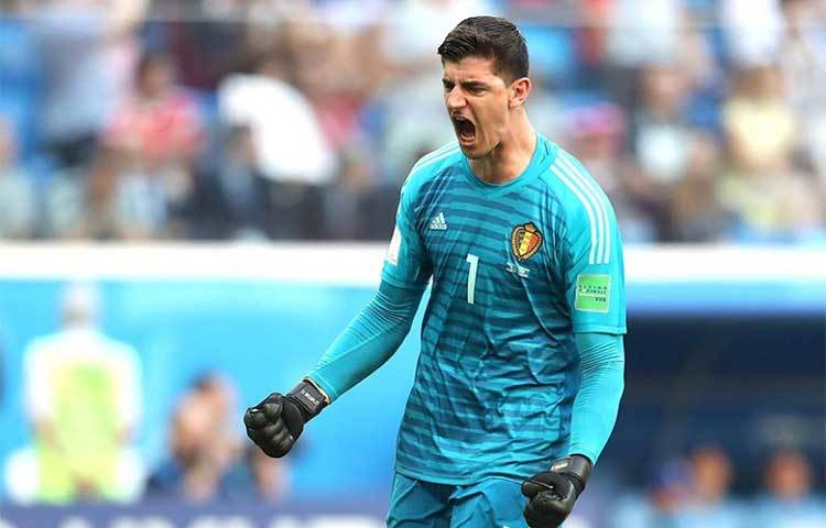 বিশ্বকাপের সেরা গোলকিপার হয়ে গোল্ডেন গ্লাভস পেলেন বেলজিয়ামের থিবাট।