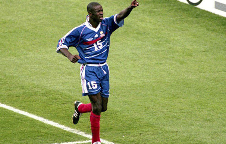 লিলিয়া থুরাম : সেবারের বিশ্বকাপের অন্যতম সেরা ডিফেন্ডার। দাবিদার ছিলেন সোনার বলেরও। সেমিফাইনালে ক্রোয়েশিয়ার বিরুদ্ধে গোল করেন। দেশের হয়ে সর্বাধিক আন্তর্জাতিক ম্যাচ খেলে অবসর নেওয়া থুরাম বর্তমানে ফুটবলে বর্ণ বৈষম্যের বিরুদ্ধে বিভিন্ন কাজ করছেন।