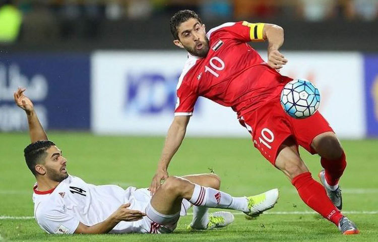 ক্রীড়াবিদদের মনোবিদ ডান আব্রাহামসের বক্তব্য, ম্যাচের আগে প্রত্যেক খেলোয়াড় নিজের মত করে কিছু নিয়ম-কানুন পালন করেন। তাতে তাদের খেলায় ইতর বিশেষ কিছু হয় না কিন্তু মানসিকভাবে জোর পান তারা।