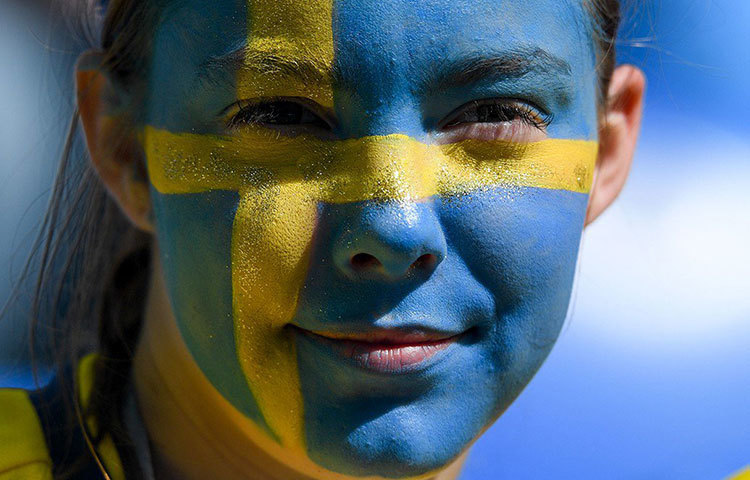 ফাইনালে ওঠার পথেও লড়াইটা আলোচনা মুখর। উরুগুয়ে বনাম ফ্রান্স ম্যাচের বিজয়ী দল খেলবে ব্রাজিল বনাম বেলজিয়াম ম্যাচের জয়ী দলের বিরুদ্ধে, ১০ জুলাই, মঙ্গলবার রাত সাড়ে ১১টায়। অপর দিকে, সুইডেন বনাম ইংল্যান্ডের বিরুদ্ধে যারা জিতবেন তাদের খেলতে হবে রাশিয়া ও ক্রোয়েশিয়া ম্যাচের জয়ীদের বিপক্ষে। সেই ম্যাচ শুরু ১১ জুলাই, বুধবার রাত ১২টায়।