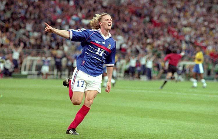 এমানুয়েল পেতিত : আর্সেনাল, চেলসি, বার্সায় খেলা এই মিডফিল্ডার বিশ্বকাপে দুটি গোল করেছিলেন। যার মধ্যে ছিল ফাইনালের একটি গোল। বর্তমানে তিনি একটি স্পোর্টস ওয়েবসাইট এবং গৃহহীনদের বিশ্বকাপের ব্র্যান্ড অ্যাম্বাসেডর।