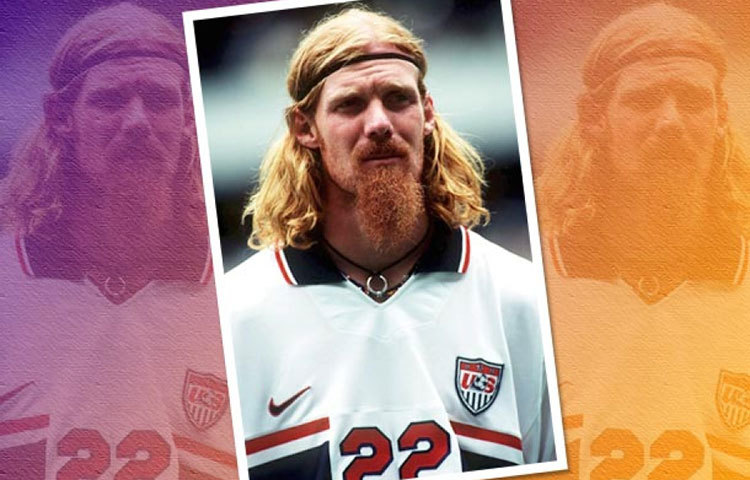 অ্যালেক্সি লালাস তিনি মার্কিন যুক্তরাষ্ট্রেও ফুটবলার।