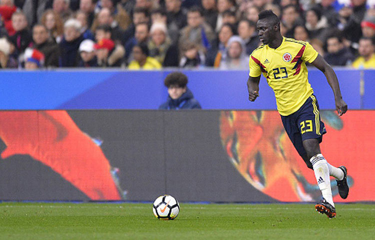 ডেভিনসন সাঞ্চেজ, কলম্বিয়া : এবছরের বিশ্বকাপ ফুটবলে বিশেষ নজর থাকছে কলম্বিয়ার সাঞ্চেজের উপর। জাতীয় দলের বিরুদ্ধে এখনও তেমনভাবে সুযোগ পাননি। যদিও এবারের বিশ্বকাপে তার ভূমিকা গুরুত্বপূর্ণ হয়ে উঠতে পারে।