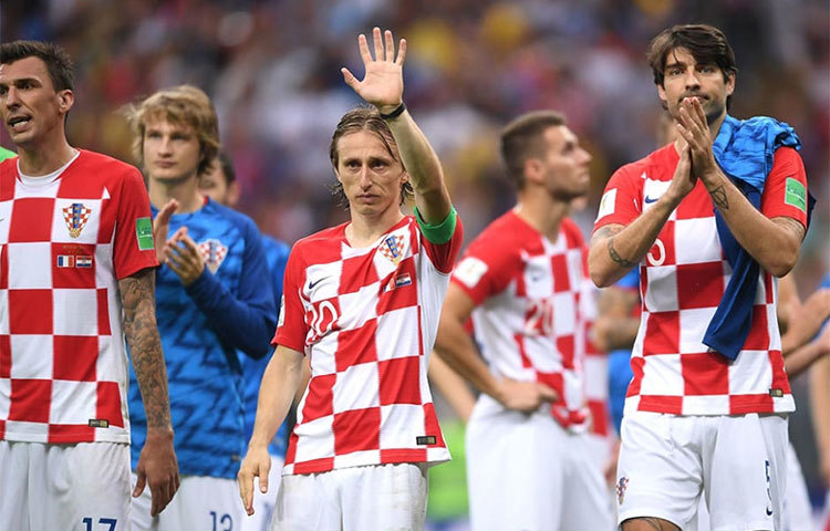 হতাশাগ্রস্ত ক্রোট ফুটবলাররা।