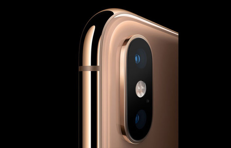 ১২ মেগাপক্সিএল ডুয়াল ক্যামেরা ব্যবস্থায় রাখা হয়েছে ডুয়াল অপটিক্যাল ইমেইজ স্ট্যাবিলাইজেশন ও ২এক্স অপটিক্যাল জুম।