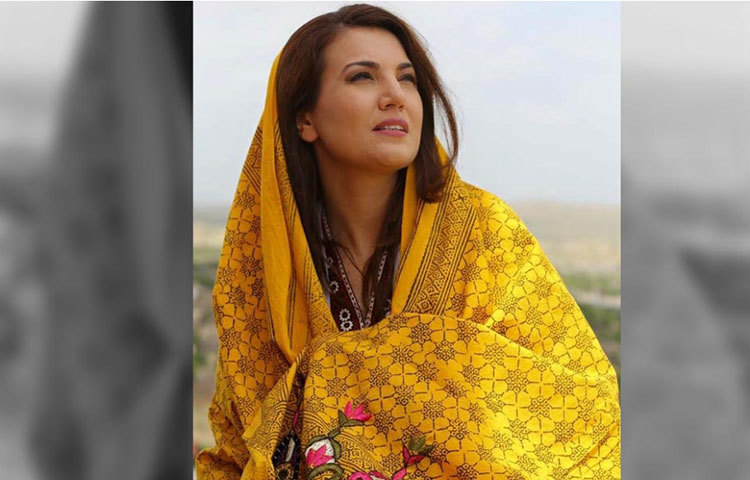 রেহাম বিবিসিতে আবহাওয়া সংক্রান্ত একটি শো সঞ্চালনা করতেন। বর্তমানে পাকিস্তানের ডন নিউজে ‘রেহাম খান শো’ নামের এক টক শো উপস্থাপনা করেন।