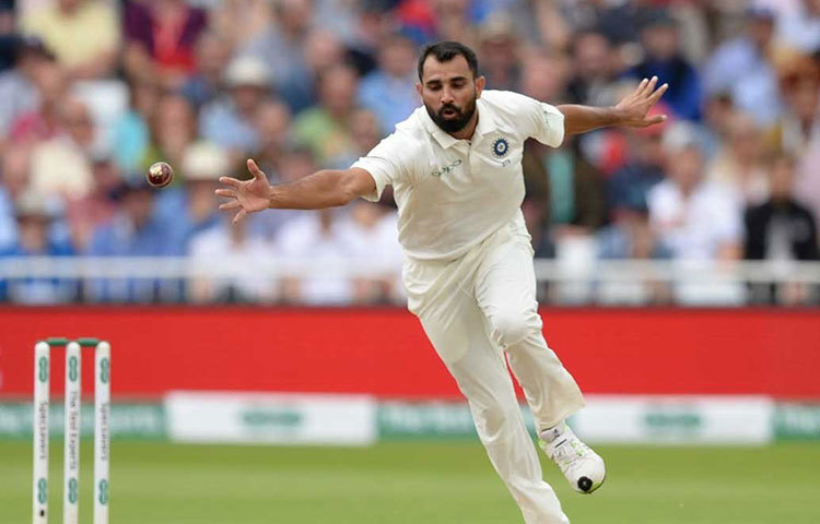 মহম্মদ শামি : ভারতীয় পেস আক্রমণ বিপক্ষ শিবিরে যে ত্রাসের সৃষ্টি করছে, তার একটা অন্যতম কারণ শামি। সাউদাম্পটনে দলে থাকার কথা তারও।