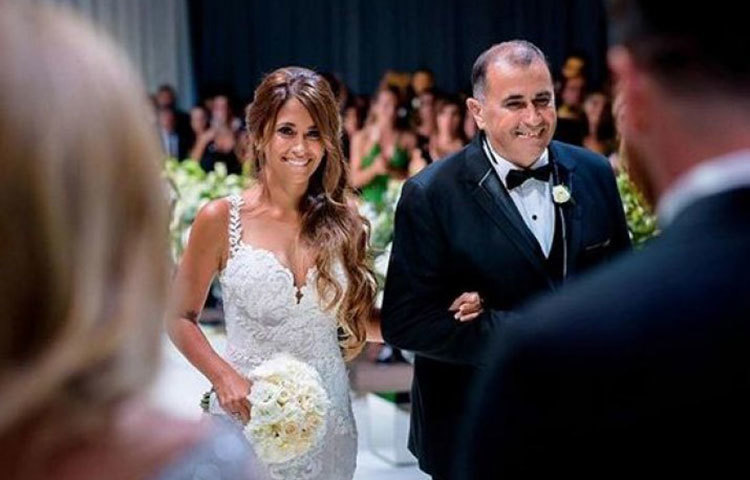 গত বছরের ৩০ জুন বিয়ে করেন মেসি ও আন্তোনেলা।