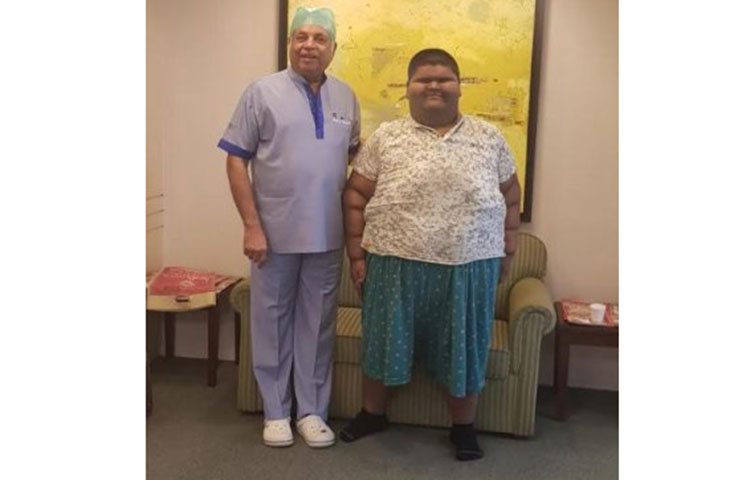 ১৪ বছর বয়সের আর পাঁচটা সাধারণ কিশোরের তুলনায় এই ওজন প্রায় পাঁচ গুণ বেশি। মিহিরই বিশ্বের সবচেয়ে বেশি ওজনের কিশোর বলে মনে করা হচ্ছে। ওজন কমাতে তার গ্যাস্ট্রিক বাইপাস সার্জারি করা হয়। গত কয়েকমাস ধরে সাকেতের ম্যাক্স হাসপাতালে মিহিরের চিকিৎসা চলছে। অস্ত্রোপচারের সাহায্যে তার ওজন কমাতে চিকিৎসকরা সফল হয়েছেন।