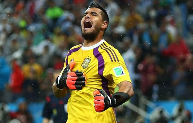 ২০১৪ : এই বিশ্বকাপের ফাইনালে আর্জেন্টিনার গোলরক্ষক ছিলেন সের্জিও রোমেরো। তিনিও মোনাকোতে খেলেছেন।