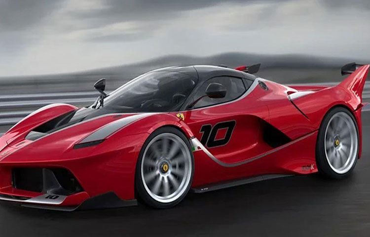 লা ফেরারি এফএক্সএক্সকে : এর দাম প্রায় ১৬ কোটি টাকা। ফেরারি অ্যাপের্টা প্রতি ঘণ্টায় ৩২২ কিমি গতিবেগ তুলতে সময় নেয় আড়াই সেকেন্ড মতো! বাজারে রয়েছে মোট ৪০টি গাড়ি।