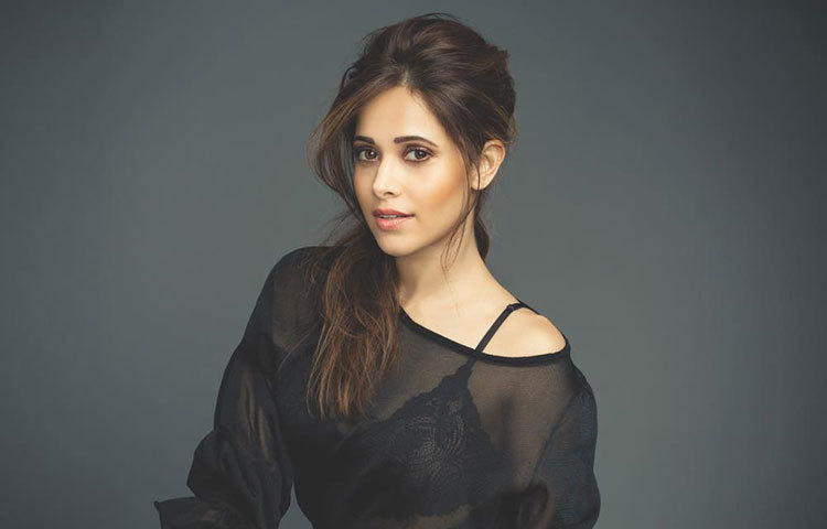 অল্প সময়ের ক্যারিয়ারে ভালো ভালো কয়েকটি ছবিতে অভিনয় করে নতুন প্রজন্মের কাছে তুমুল জনপ্রিয়তা লাভ করেছেন।