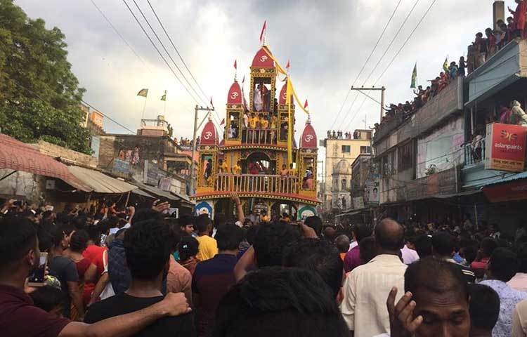 হিন্দুদের অন্যতম পবিত্র একটি ধর্মোৎসব রথযাত্রা। এই উৎসব অনুষ্ঠিত হয় চন্দ্র আষাঢ়ের শুক্লাপক্ষের দ্বিতীয় তিথিতে। ধামরাইয়ের রথ অত্যন্ত প্রাচীন এবং উপমহাদেশে এই রথের খ্যাতি রয়েছে।