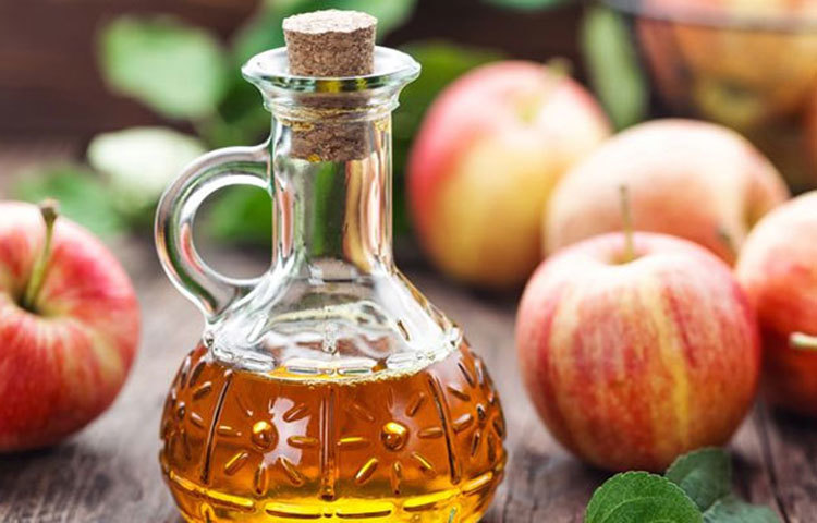 মাইগ্রেনের ব্যথা থেকে মুক্তি পেতে অ্যাপেল সিডার ভিনিগার খুবই কার্যকরী।
