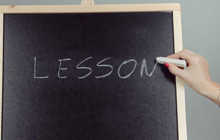 স্কুলের শিক্ষক-শিক্ষিকাদের সঙ্গে ঠিক কেমন সম্পর্ক তার, কাউকে বিশেষ ভয় পায় কি, পেলে কেন পায়? জেনে রাখুন সব খুঁটিনাটি। ওর শিক্ষকদের সঙ্গে সুসম্পর্ক বজায় রাখুন আপনিও।