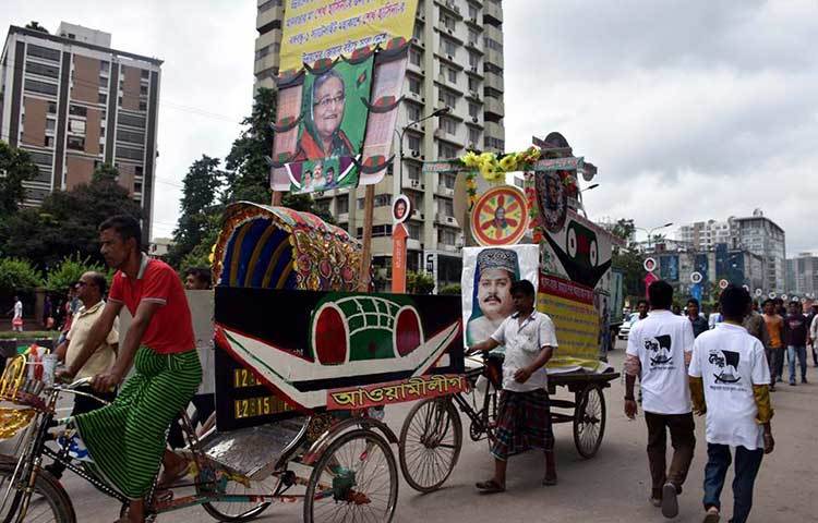 বর্ণিল আয়োজনে সংবর্ধনা স্থলে যাচ্ছে। ছবি : বিপ্লব দিক্ষিৎ