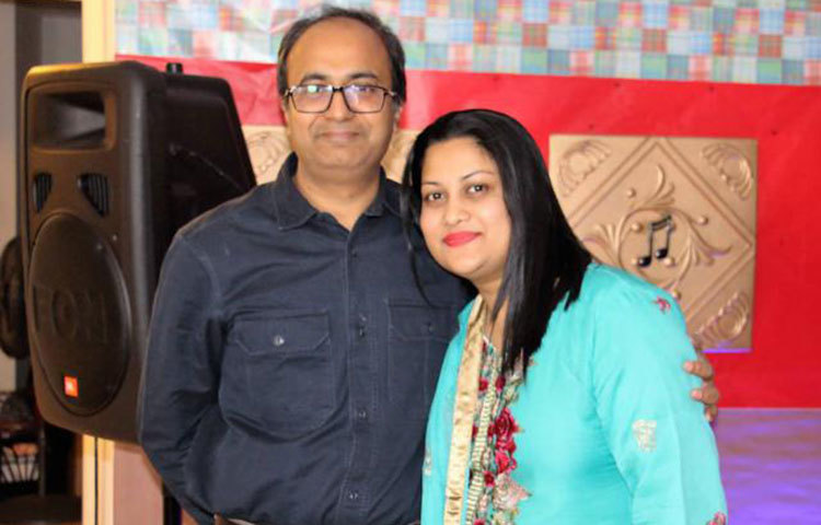 ২০১০ সালের ২৯ অক্টোবর শ্রাবন্তী-খোরশেদ বিবাহ বন্ধনে আবদ্ধ হন।