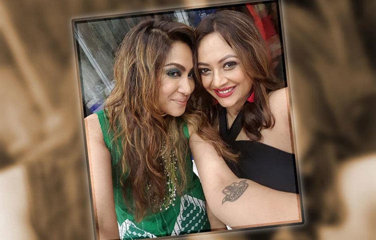 অভিনেত্রী চান্দ্রেয়ী ঘোষের জন্মদিনে দুই বান্ধবী।