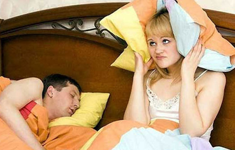 নিয়মিত সাঁতার কাটলে ঘুমের মাঝে নাক ডাকার সমস্যা দূর হয়। এবং ঘুমের মাঝে মুখ দিয়ে শ্বাস নেওয়ার প্রবণতা কমে যায়।