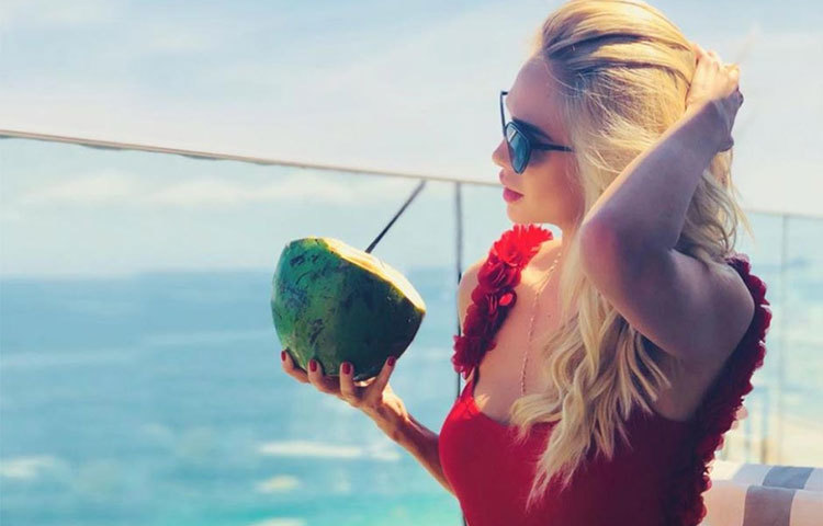 লপিরেভা রাশিয়া বিশ্বকাপে ফিফার ব্র্যান্ড অ্যাম্বাসাডর। তিনি প্রাক্তন মিস রাশিয়া।