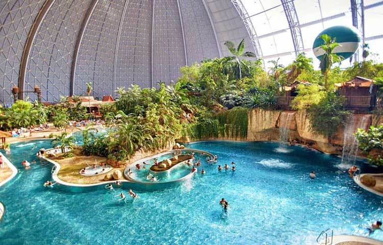 কেউ জার্মানিতে গেলে এই ওয়াটার পার্কটি ঘুরে আসতে ভুল করেন না।