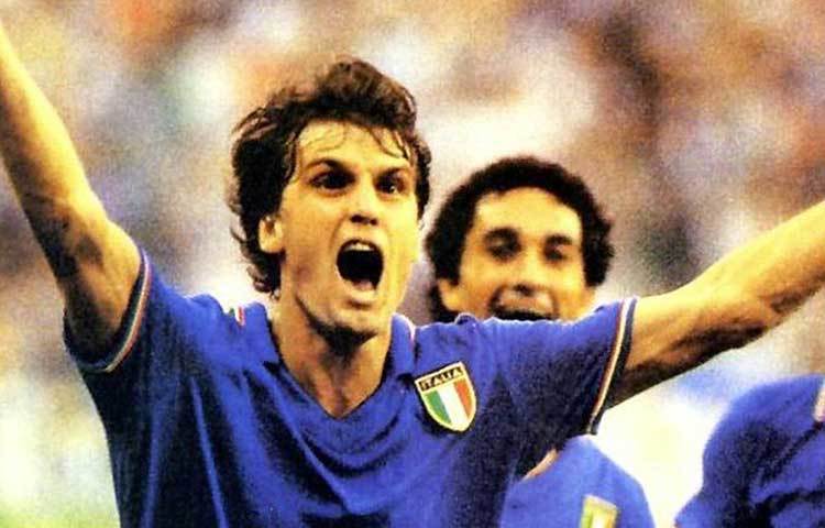 মার্কো তারডেল্লি, ইতালির প্রাক্তন ফুটবলার। ১৯৮২ সালের বিশ্বকাপ চ্যাম্পিয়ন হয়েছিল ইতালি। পশ্চিম জার্মানির বিরুদ্ধে গোল করেছিলেন মার্কো। গোলের পর তার উল্লাস ছিল দেখার মতো।