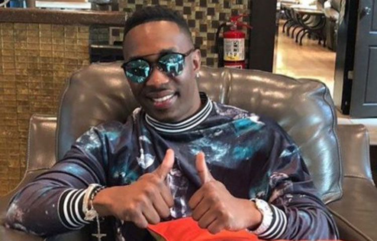 ২০১২, ২০১৬ সালের টি-টোয়েন্টি বিশ্বকাপ জিতেছিল ওয়েস্ট ইন্ডিজ। দুবারেই সেই সাফল্যে বড় ভূমিকা ছিল ব্র্যাভোর।