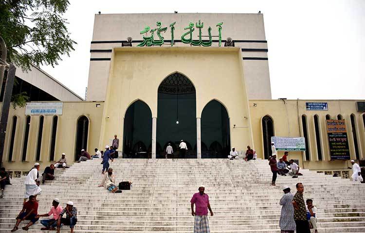 বায়তুল মোকাররম মসজিদে একসঙ্গে ৪০ হাজার মুসল্লি নামাজ আদায় করতে পারেন। ছবি : বিপ্লব দিক্ষিৎ